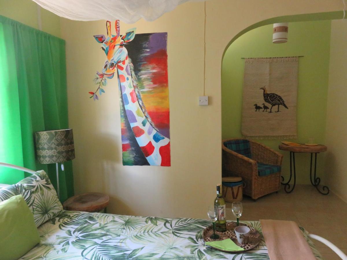 Aloepark Art Hotel Naivasha Bagian luar foto