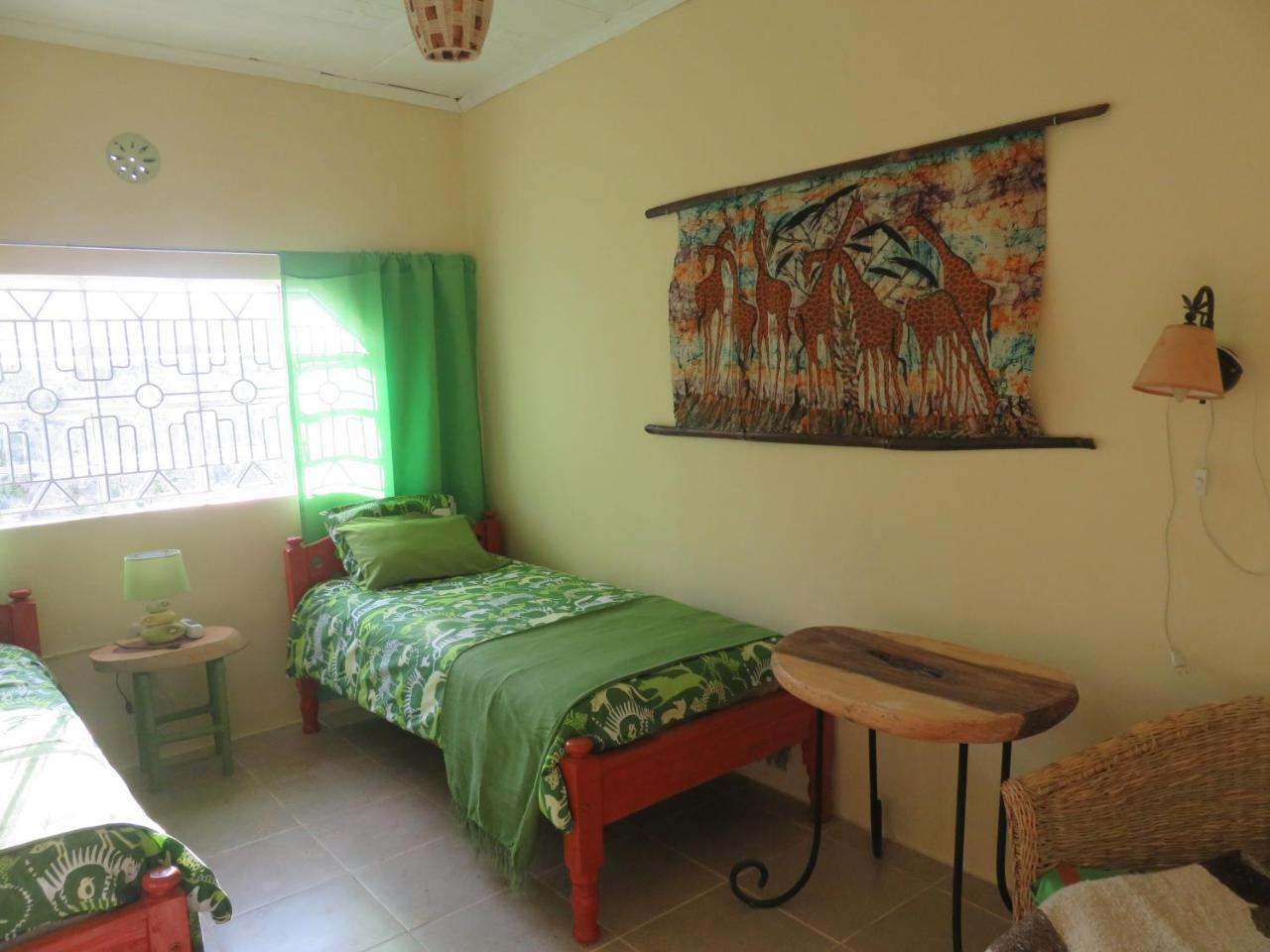 Aloepark Art Hotel Naivasha Bagian luar foto