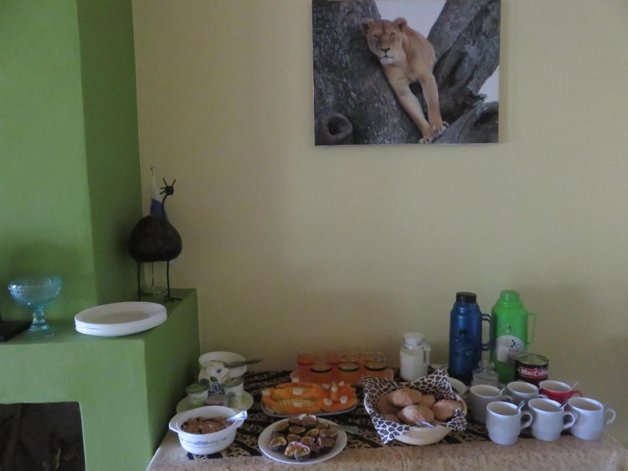 Aloepark Art Hotel Naivasha Bagian luar foto