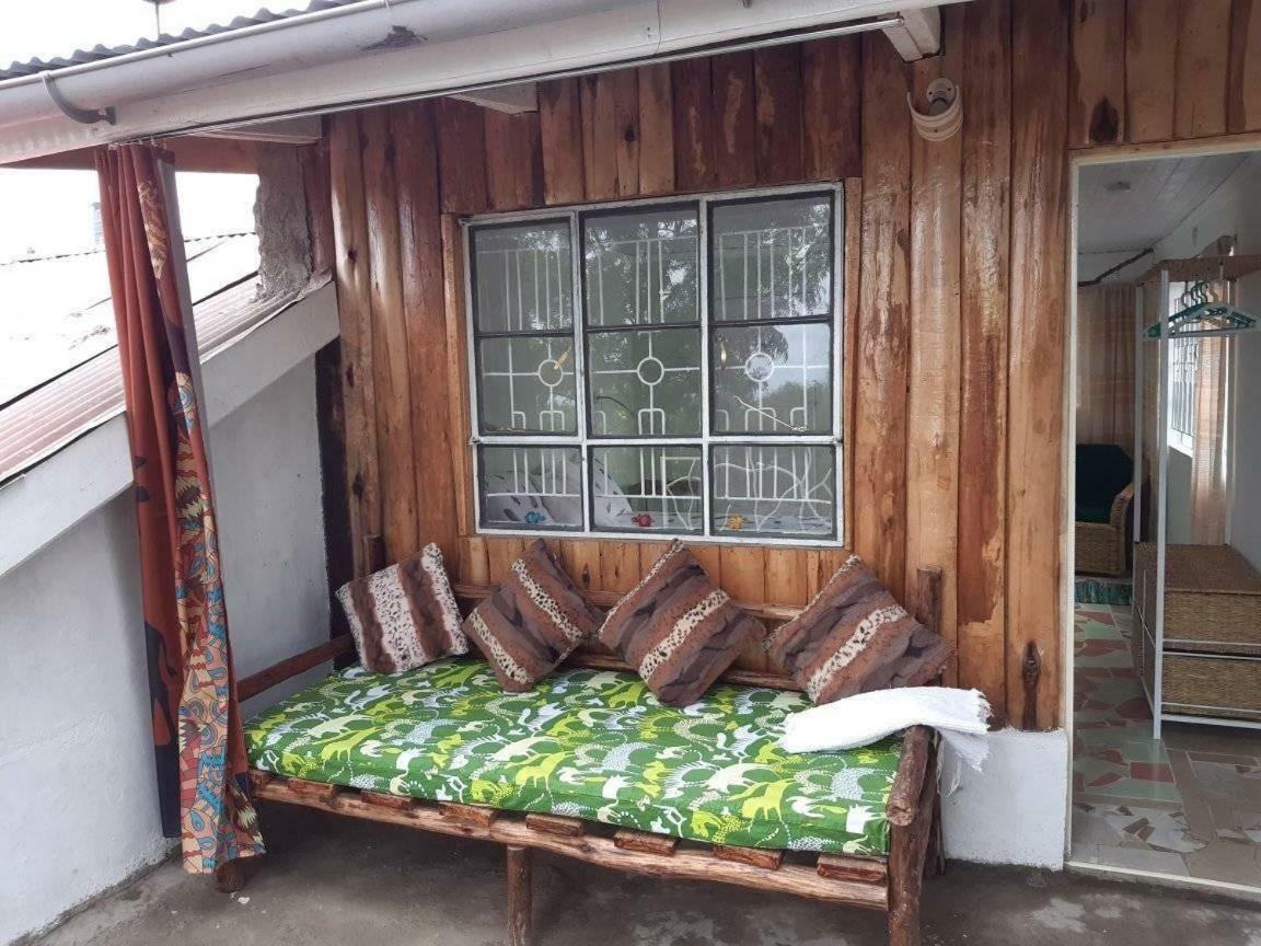 Aloepark Art Hotel Naivasha Bagian luar foto